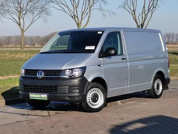 Volkswagen Transporter 2.0 TDI 102 L1H1 BUSINESS Image 2